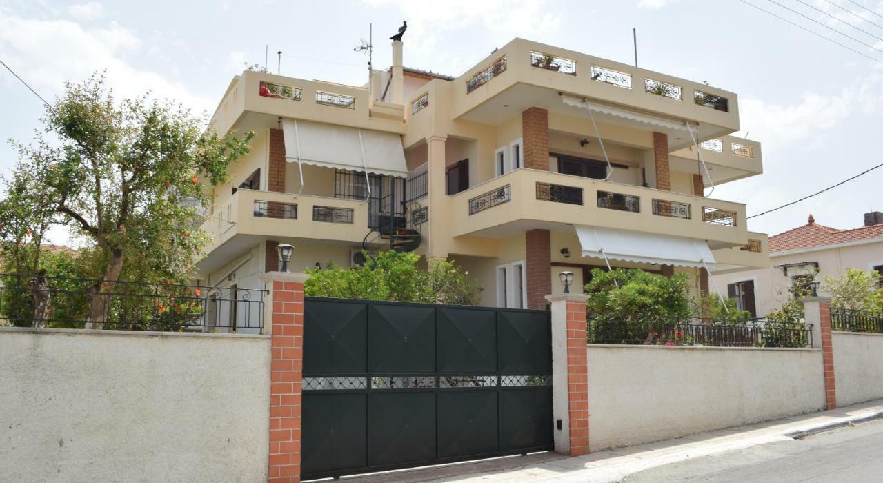 Modern Apartment With Garden Kíssamos Zewnętrze zdjęcie